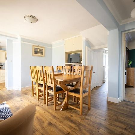 Seaview House - A Traditional Home By The Beach Nairn Extérieur photo