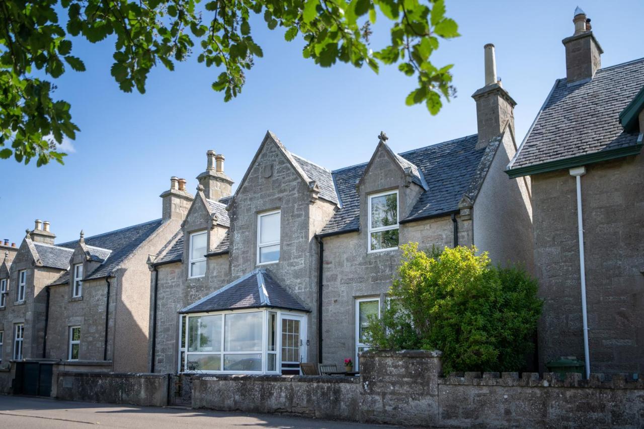 Seaview House - A Traditional Home By The Beach Nairn Extérieur photo