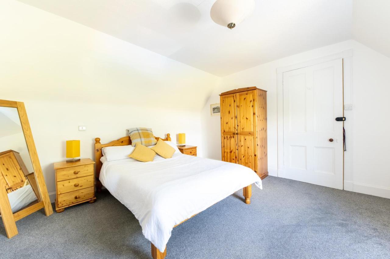 Seaview House - A Traditional Home By The Beach Nairn Extérieur photo